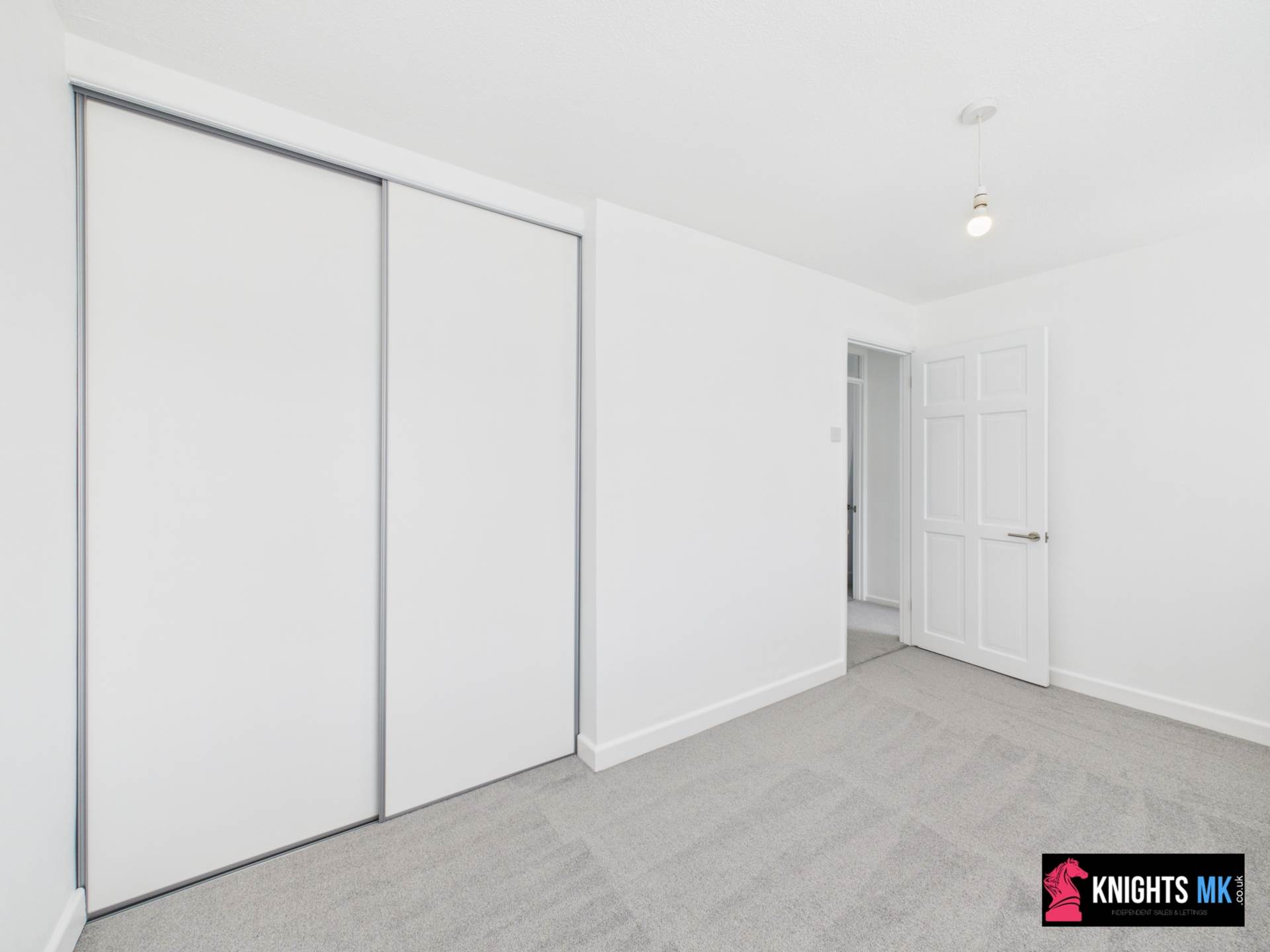 Goldsmith Drive, Newport Pagnell, Image 16