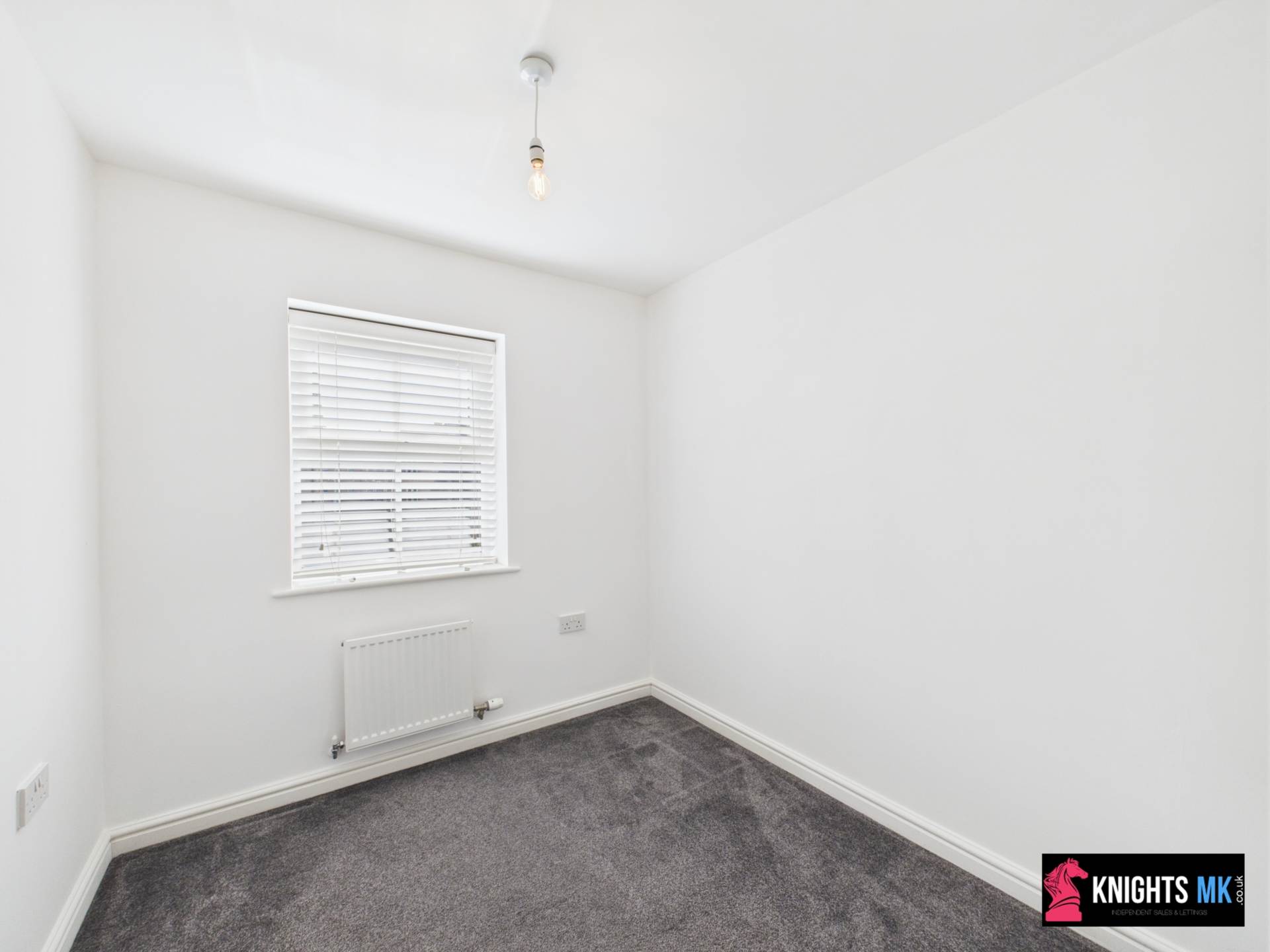 Fieldfare Close, Corby, Image 16
