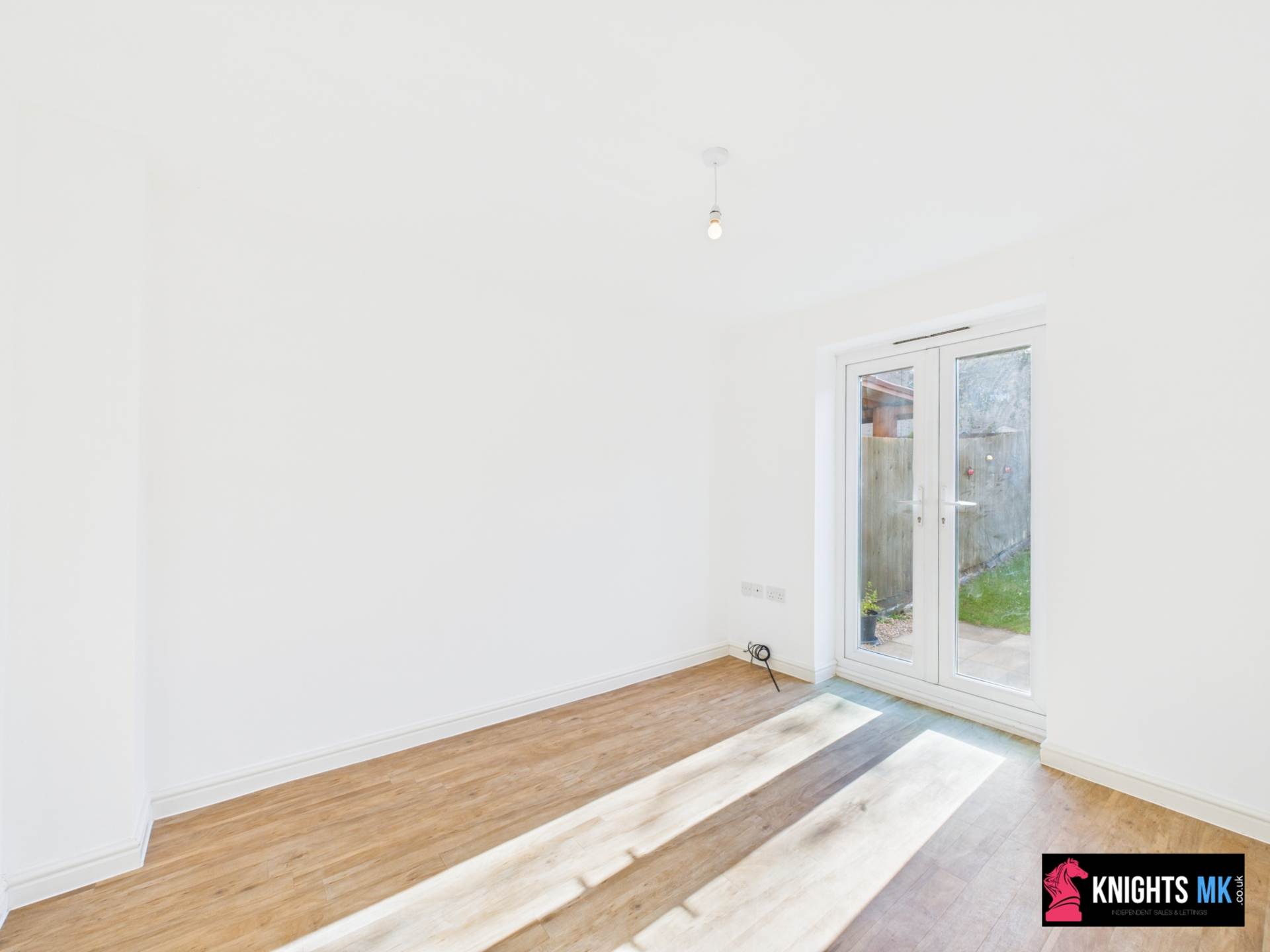 Fieldfare Close, Corby, Image 6