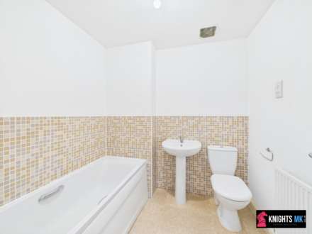 Fieldfare Close, Corby, Image 14