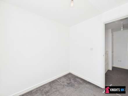 Fieldfare Close, Corby, Image 17