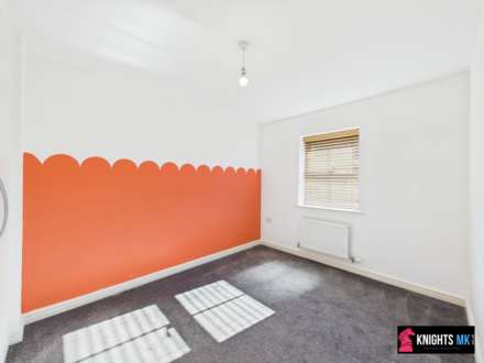 Fieldfare Close, Corby, Image 19