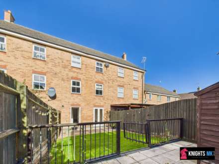 Fieldfare Close, Corby, Image 22