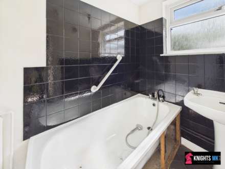 Greenfield Road, Newport Pagnell, Image 1