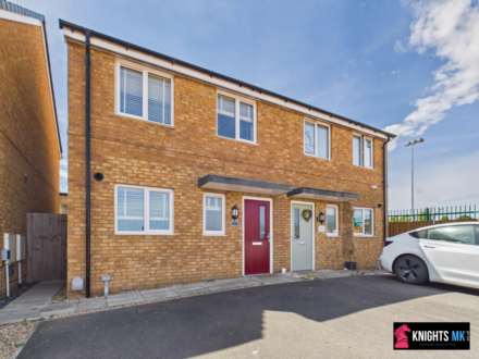 Oak Wood Drive, Corby, Image 2