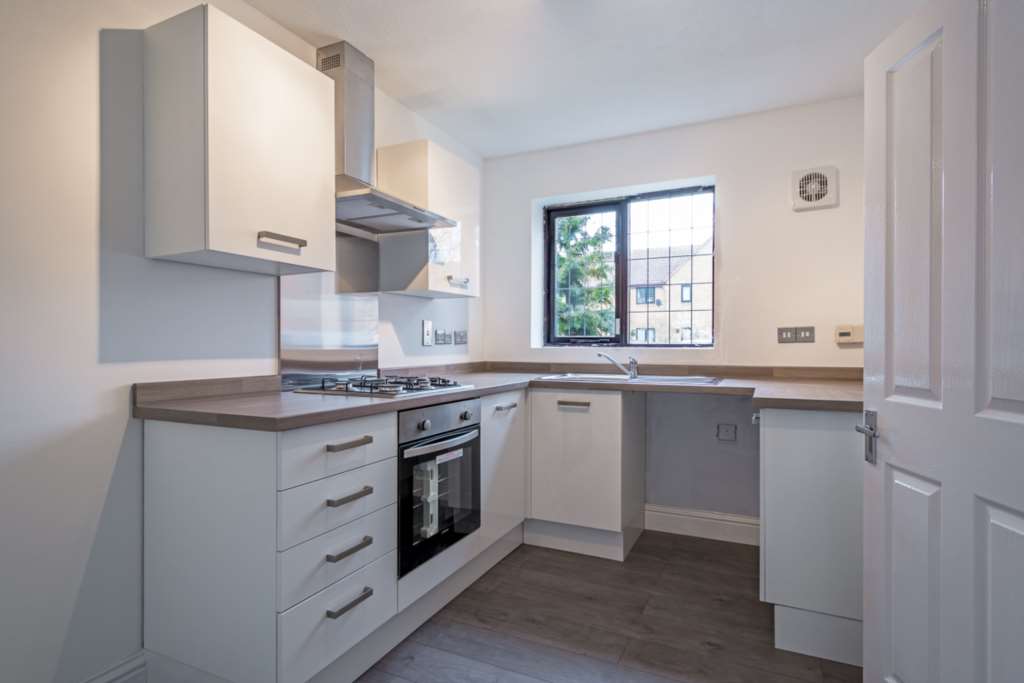 Longhedge, Caldecotte, Image 3