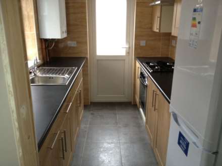 3 Bedroom Terrace, Treharris Street, Roath, Cardiff, CF24 3HQ