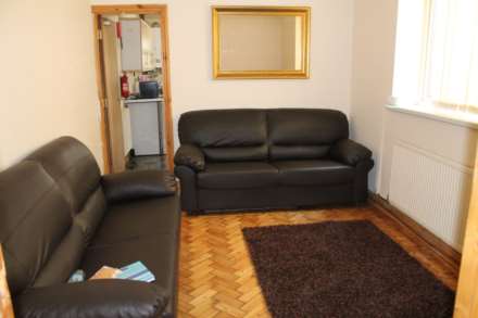 Senghenydd Road, Cathays, Cardiff, CF24 4AG, Image 3