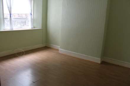 Eastgrove, Roath, CF24 3AE, Image 3