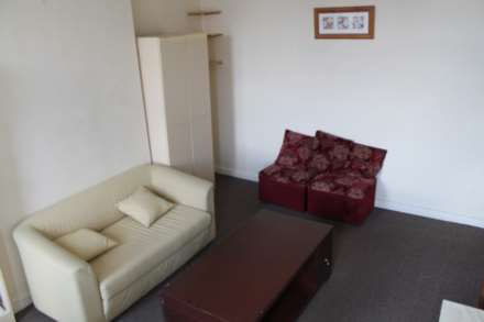 City Rd, Roath, CF24 3DQ, Image 4
