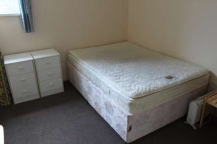 City Rd, Roath, CF24 3DQ, Image 5
