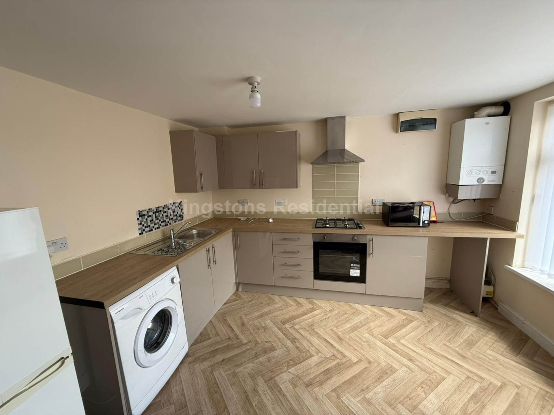 Broadway, adamsdown, CF24 1QE, Image 1