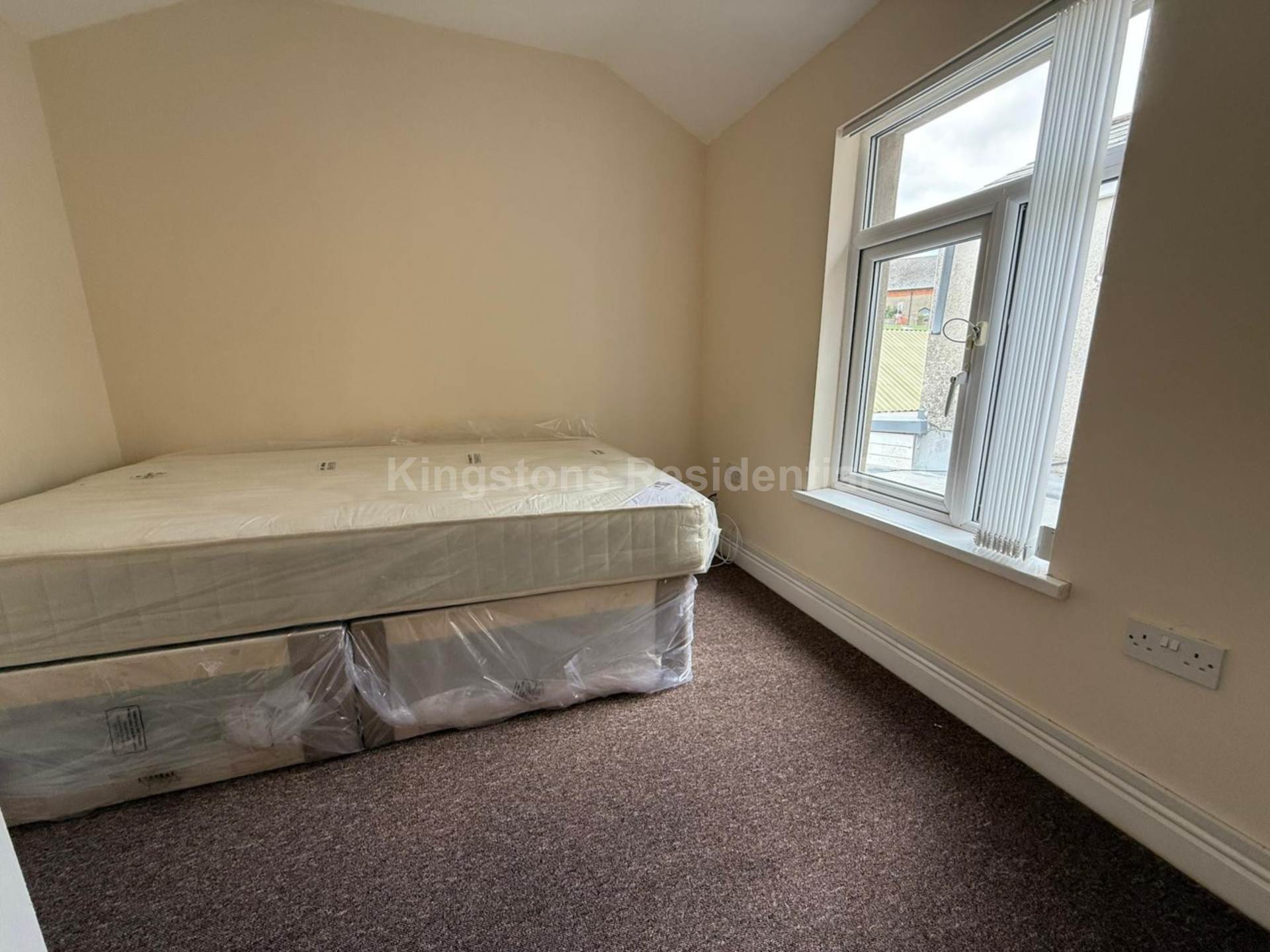 Broadway, adamsdown, CF24 1QE, Image 4