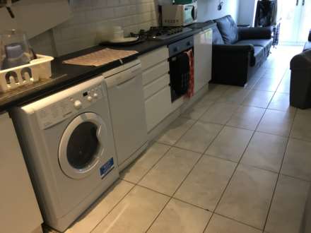 Cathays Terrace, Cathays, CF24 4HS, Image 9