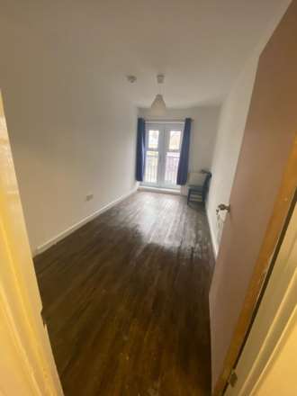 Miskin Street, Cathays, CF24 4AP, Image 4