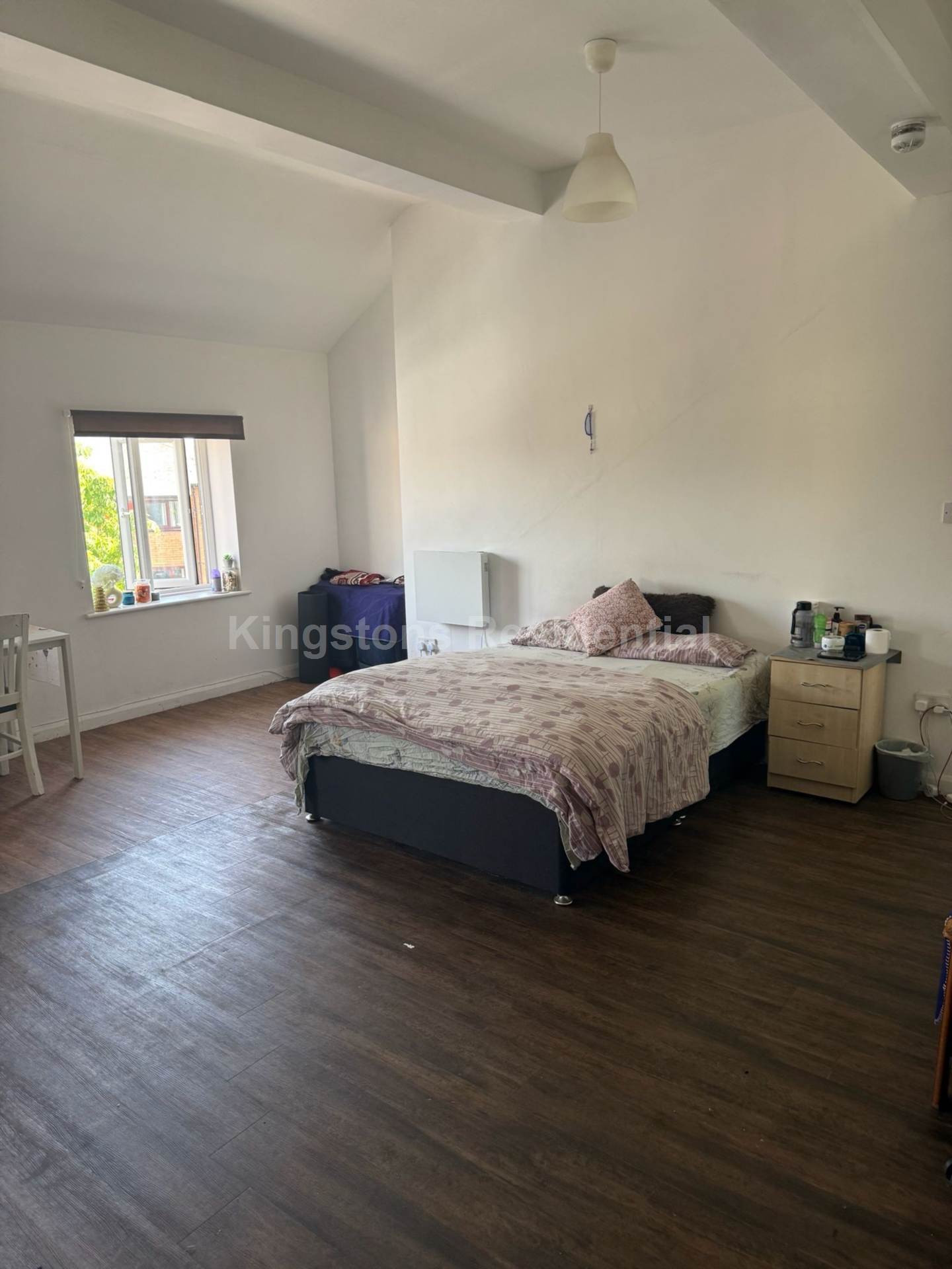 Studio Flat at 7/9 Miskin Street, Cathays, CF24 4AP (Utilities Included), Image 1