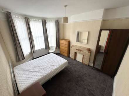 Diana St, Cardiff, CF24 4TT, Image 6