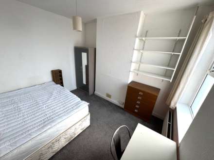 Diana St, Cardiff, CF24 4TT, Image 9