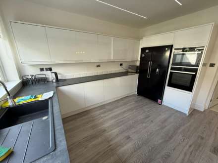 Cyncoed Crescent, Cyncoed, CF23 6SW, Image 13