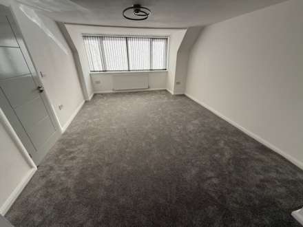 Cyncoed Crescent, Cyncoed, CF23 6SW, Image 17