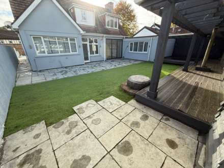 Cyncoed Crescent, Cyncoed, CF23 6SW, Image 20