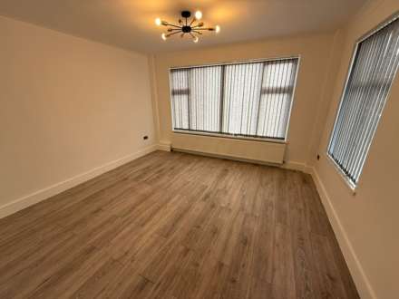 Cyncoed Crescent, Cyncoed, CF23 6SW, Image 4