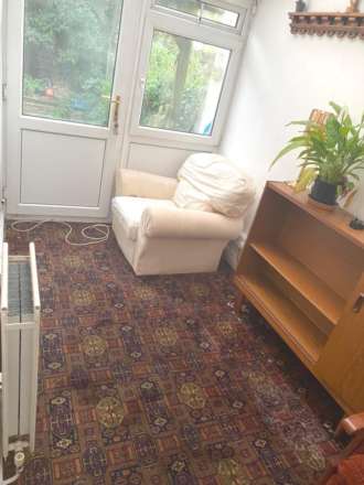 1 Bedroom Flat at Lower Cathedral Road, Riverside, Cardiff, CF11 6LT, Image 8