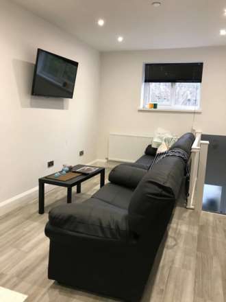 5 Bedroom Apartment, Woodville Road, Cardiff, CF24 4DW