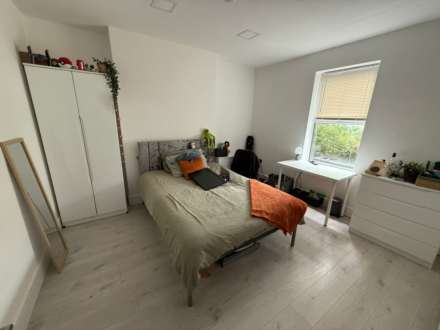 Senghenydd Road, Cathays, Cardiff, Image 23