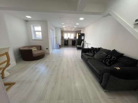 Alfred Street, Roath, Cardiff, CF24 4TY