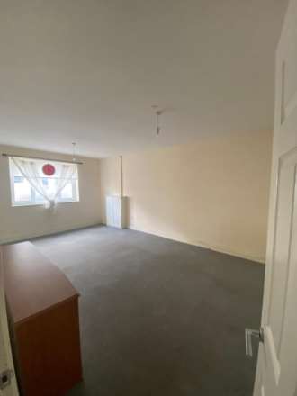 3 Bedroom Terrace, Carlisle Street, Splott, CF24 2PD