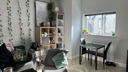 2 Bedroom Apartment, City Road, Cardiff, CF24 3JH
