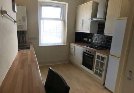 2 Bedroom Flat, Clive Street, Grangetown, CF11 7HQ