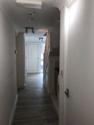 Maindy Road, Cathays, Image 13