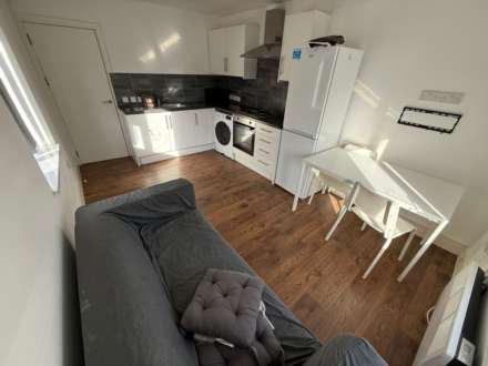 Woodville Road, Cardiff, CF24 4EB, Image 1