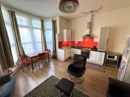Hickman Road, Penarth, CF64 2AJ, Image 5