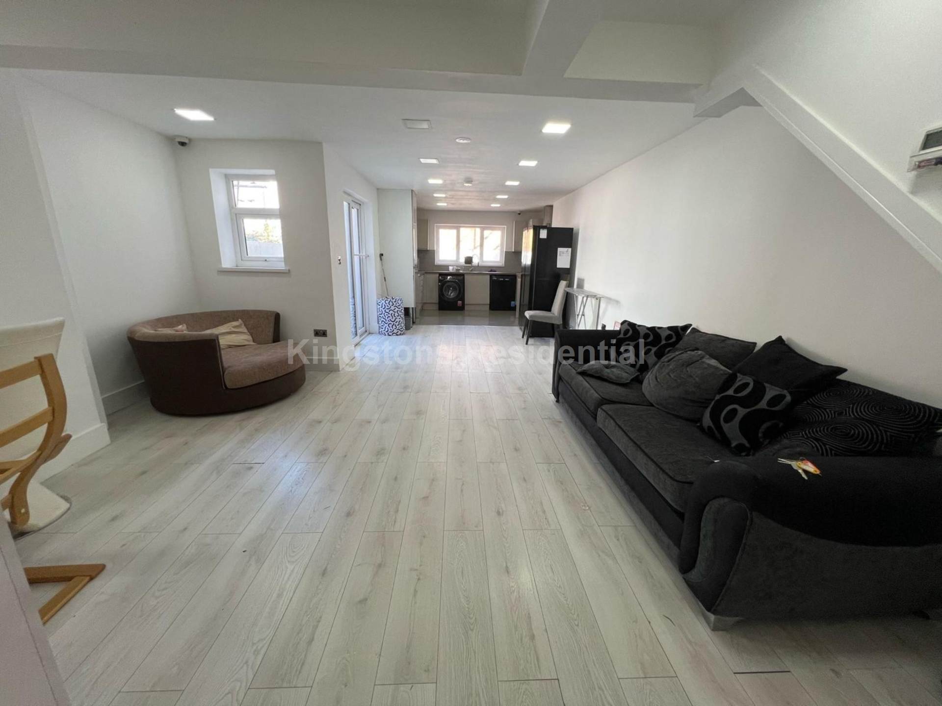 6 Bedroom House at Alfred Street, Roath, Cardiff, CF24 4TY, Image 1