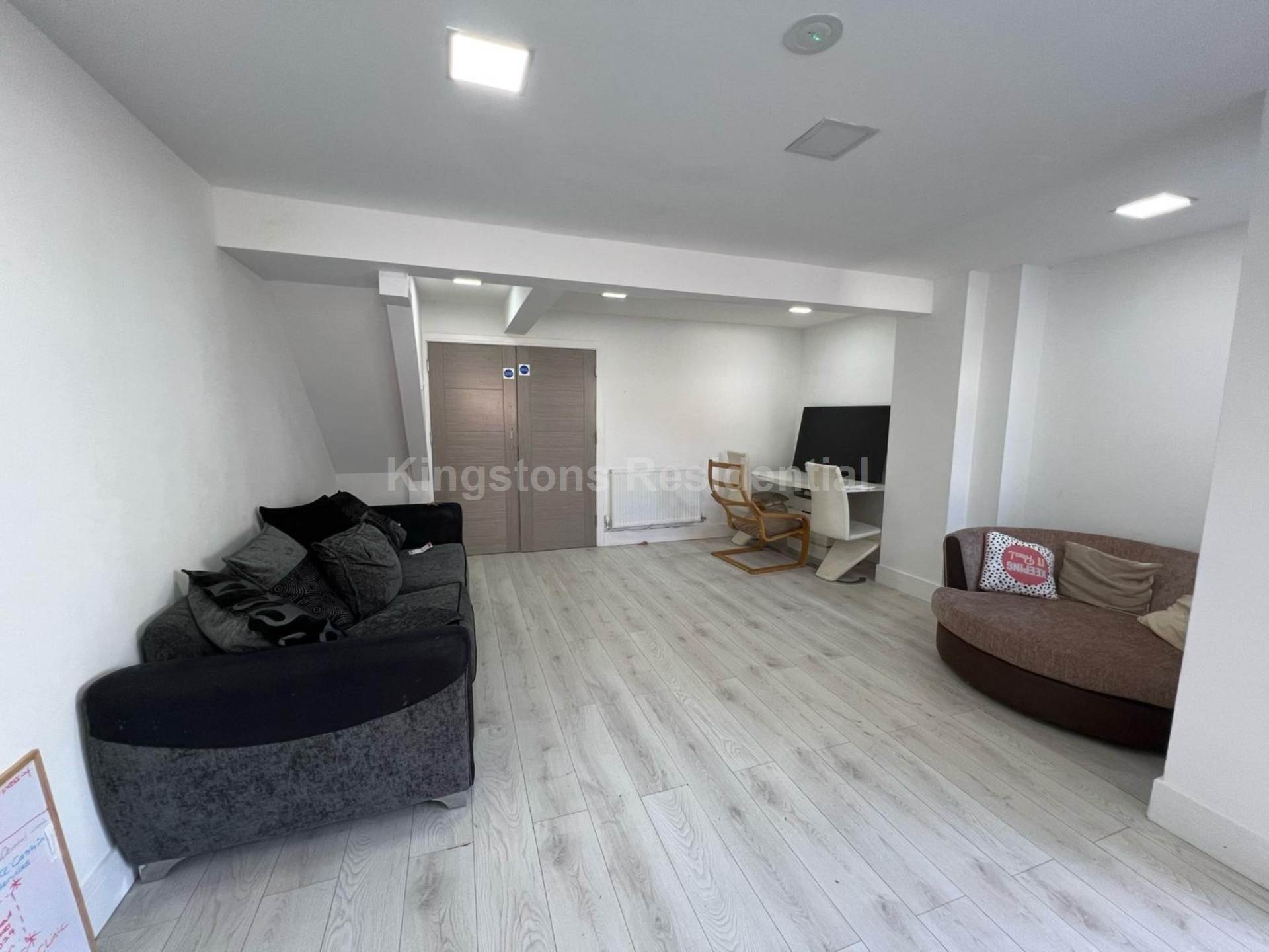 6 Bedroom House at Alfred Street, Roath, Cardiff, CF24 4TY, Image 3