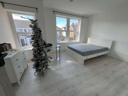 6 Bedroom House at Alfred Street, Roath, Cardiff, CF24 4TY, Image 11