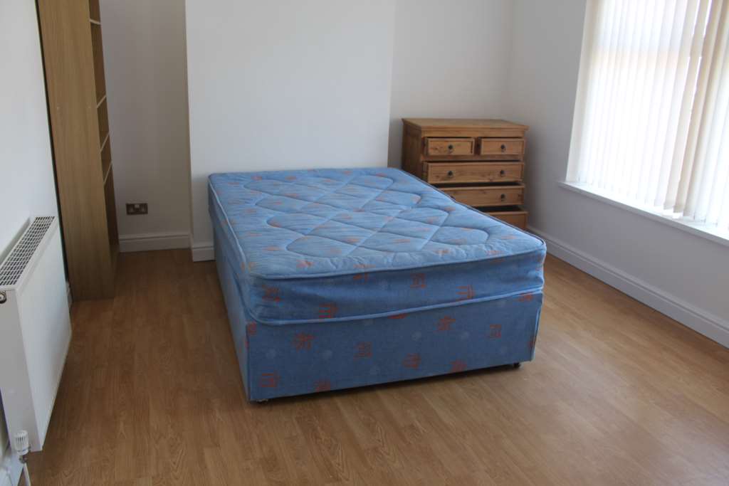 6 Bedroom House at Alfred Street, Roath, Cardiff, CF24 4TZ, Image 11