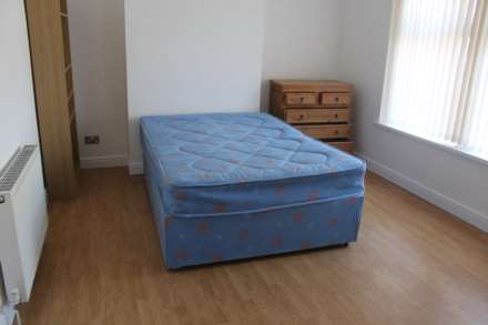 6 Bedroom House at Alfred Street, Roath, Cardiff, CF24 4TZ, Image 11
