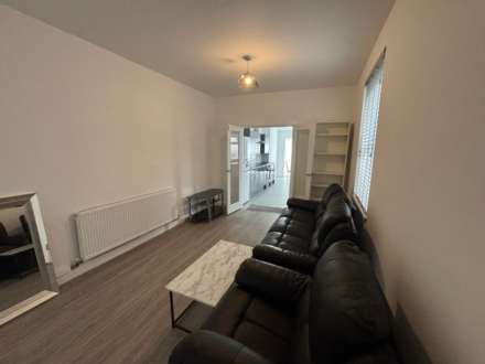 5 bedroom House at Brithdir Street, Cathays, CF24 4LE, Image 10