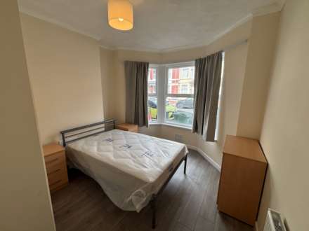 5 bedroom House at Brithdir Street, Cathays, CF24 4LE, Image 4