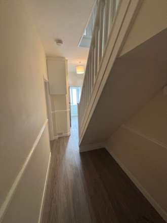 5 bedroom House at Brithdir Street, Cathays, CF24 4LE, Image 9