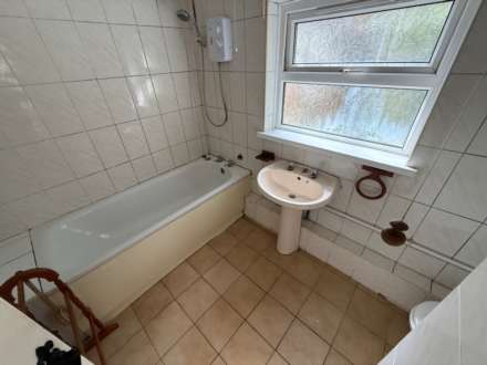 Two Bedroom Apartment in Lower Cathedral Road, Riverside, Cardiff, CF11 6LT, Image 7