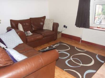 Gordon Roadd, Cathays, Cardiff, CF24 3AJ
