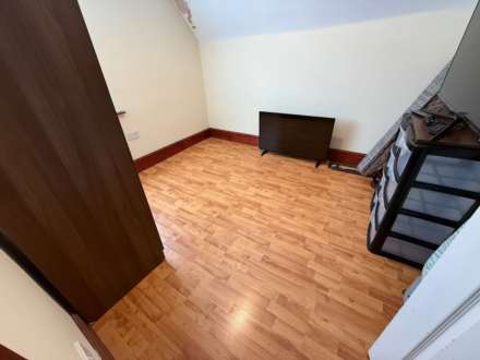Gordon Road, Cathays, Cardiff, CF24 3AJ, Image 6