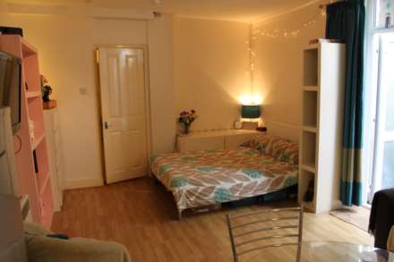 Mackintosh Place, Cardiff., Image 5