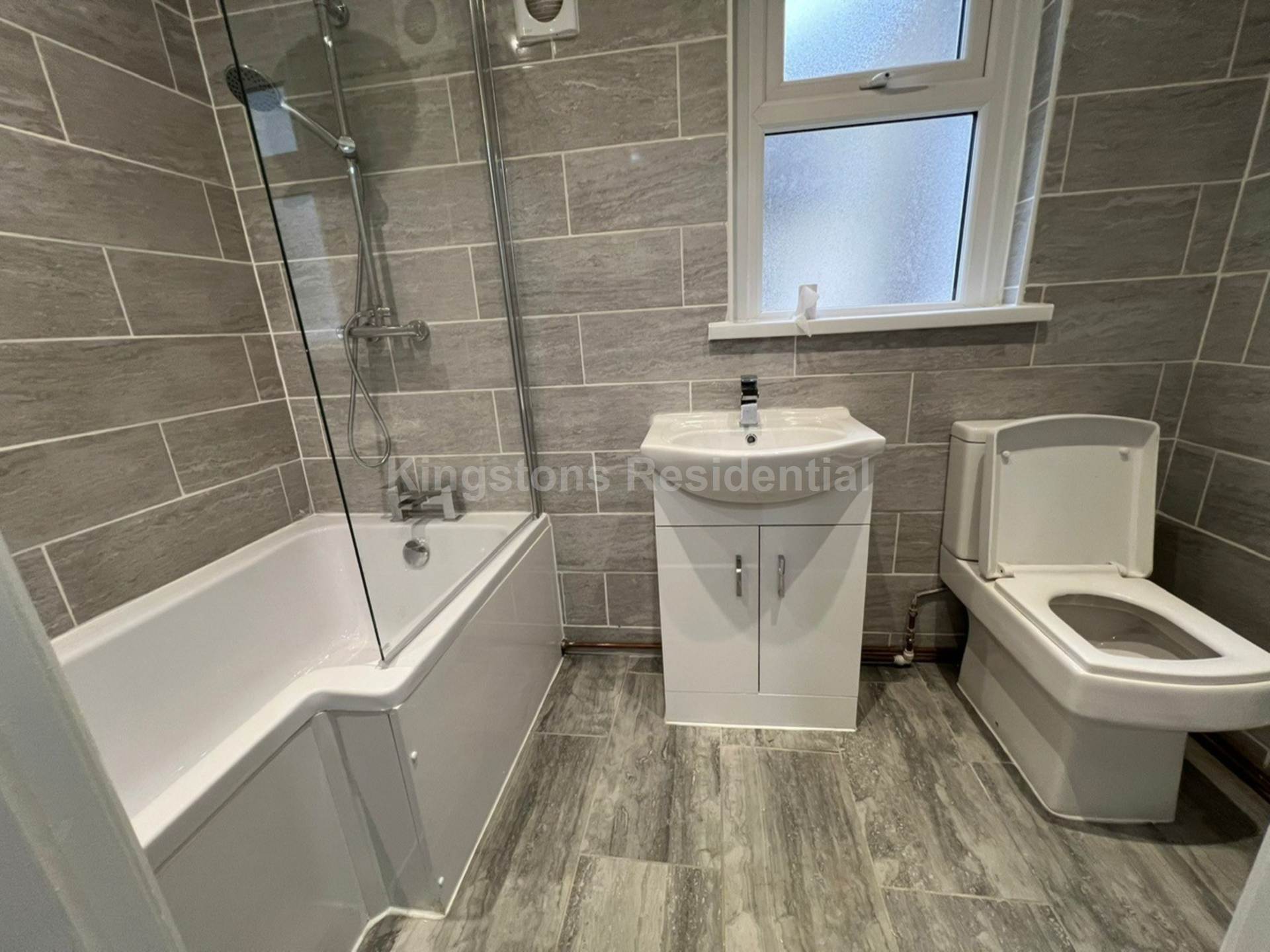 Modern 7 bedroom property in Angus Street, Image 12