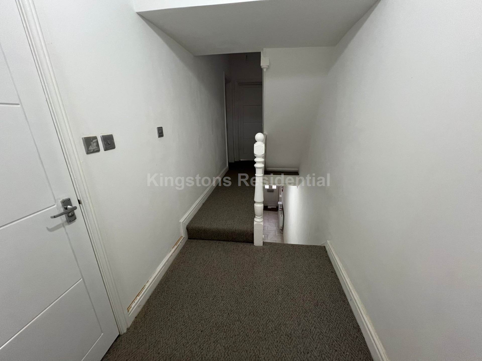 Modern 7 bedroom property in Angus Street, Image 14